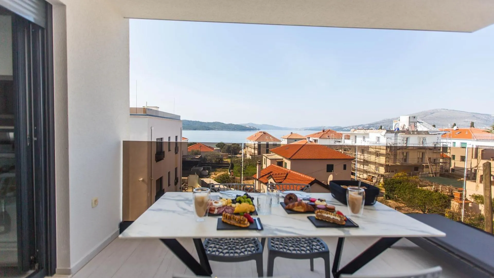 Villa 23 B Heated Pool Apartman